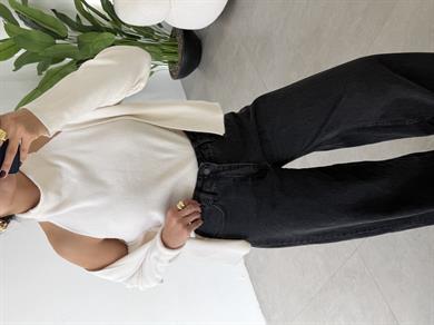 Krem İçinden Body Detaylı Hırka