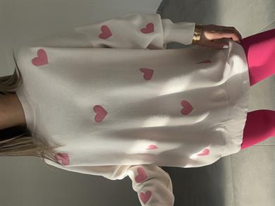 Krem Pembe Kalp Nakışlı Kazak