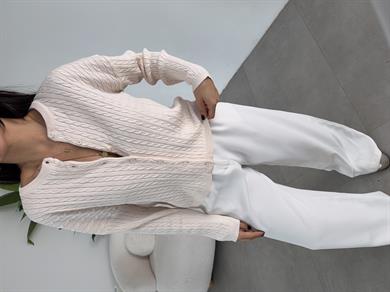 Krem Saç Örgülü Hırka