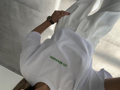 L-B Beyaz Bisiklet Yaka Tişört