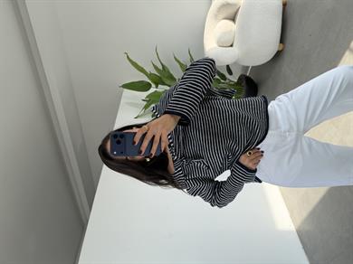 Lacivert Çizgili Fular Detaylı Triko Kazak