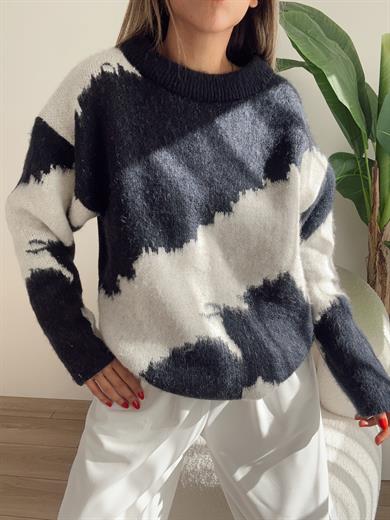 Lacivert Desenli Kazak