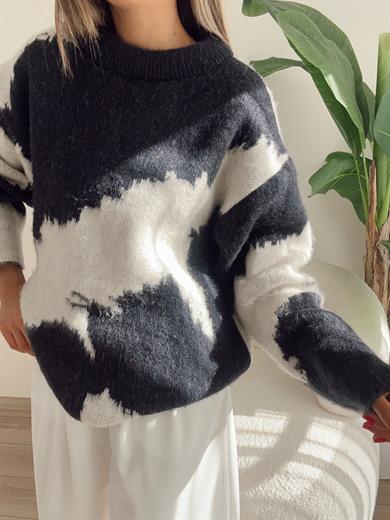 Lacivert Desenli Kazak