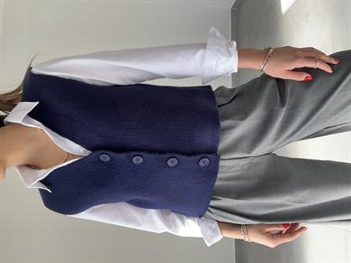 Lacivert Düğmeli Triko Yelek