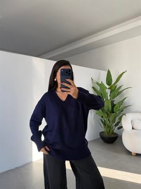 Marla Lacivert V Yaka Oversize Triko Kazak