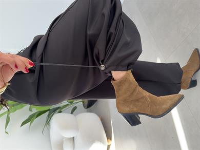 Ledia Siyah Dabıl Pileli Paçası Lastikli Pantolon