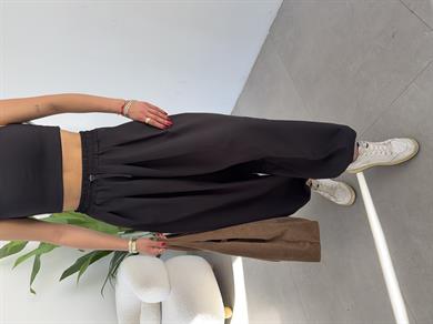 Ledia Siyah Dabıl Pileli Paçası Lastikli Pantolon