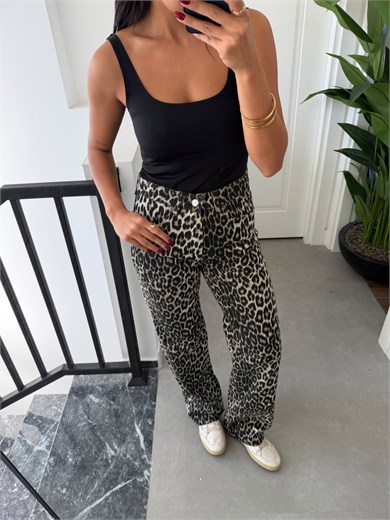 Leopar Straıght Jean