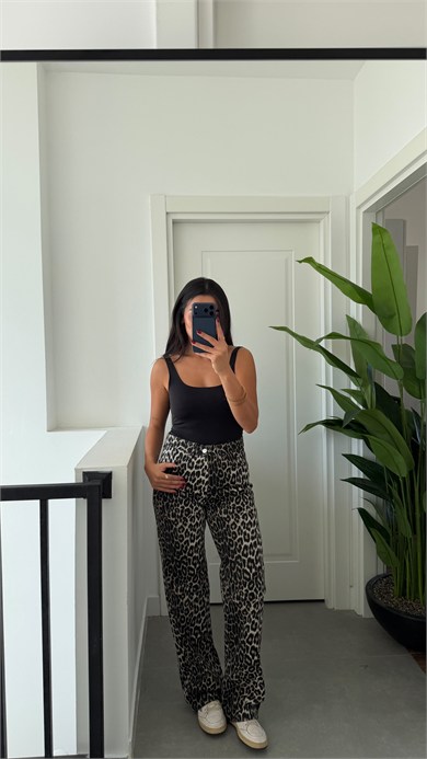 Leopar Straıght Jean