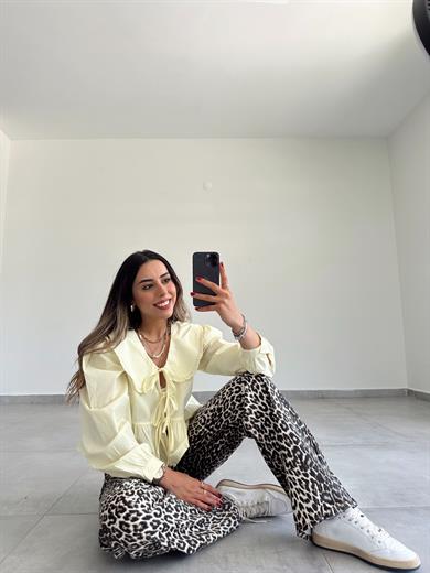 Limon Sarısı Bebe Yaka Bağlamalı Gömlek