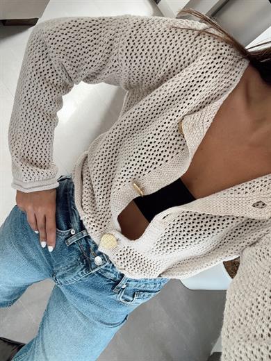 M-D Bej Gold Düğmeli Hırka