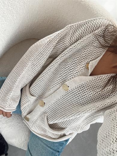 M-D Bej Gold Düğmeli Hırka