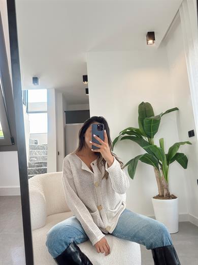 M-D Bej Gold Düğmeli Hırka