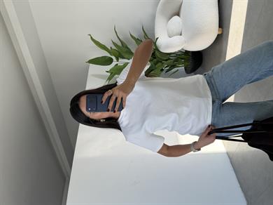 M-D Beyaz Bisiklet Yaka Tshirt