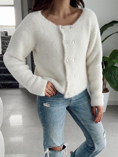 M-D Ekru Kalp Düğme Yumoş Hırka