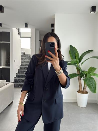 M-D Lacivert Vatkalı Blazer