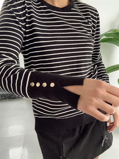 M-D Siyah-Ekru Çizgili Triko Bluz