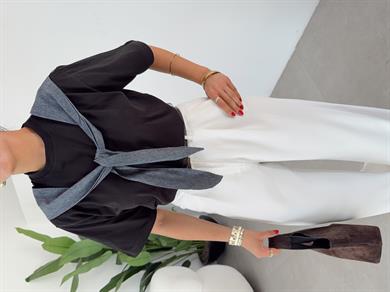 M-D Siyah Kot Atkı Detaylı T-Shirt