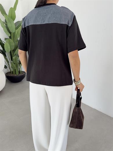 M-D Siyah Kot Atkı Detaylı T-Shirt