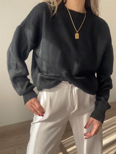 M-D Siyah Yumoş Kazak