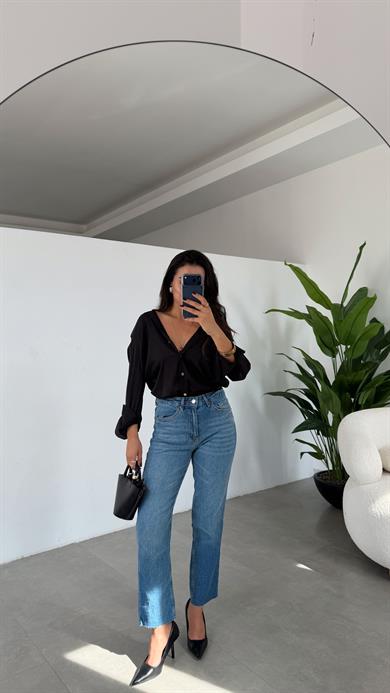 Mavi Boyfit Kesik Paça Jean