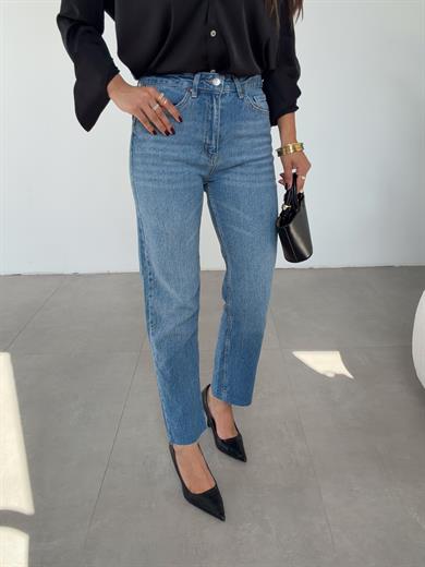 Mavi Boyfit Kesik Paça Jean