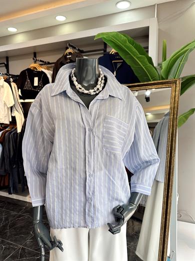 Mavi Çizgili Açık Yaka Gömlek