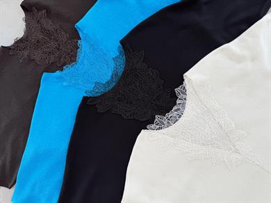 Mavi Dantel Detaylı Triko Bluz