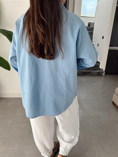 Mavi Flamlı Keten Tek Cep Oversize Gömlek
