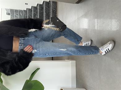 Mavi Taşlanmış Yırtık Jean