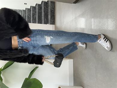 Mavi Taşlanmış Yırtık Jean