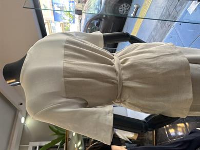 Naturel Garnili Kemer Detaylı Tişört