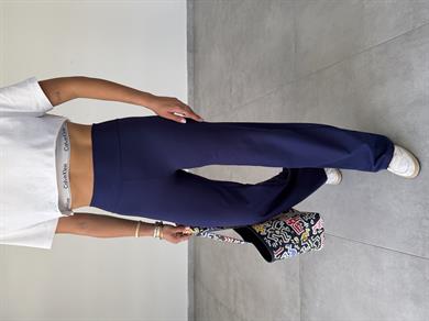 Nora Lacivert Toparlayıcı Oys Tayt Pantolon