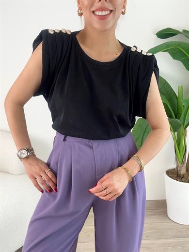 Omuzları Düğme Detaylı Siyah Tişört