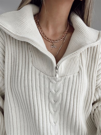 Önden Frmuarlı Bej Triko Kazak