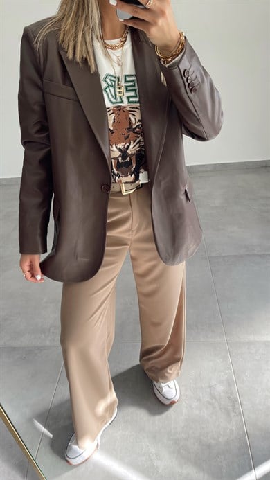 Önü Kaplan Baskılı Sweatshirt