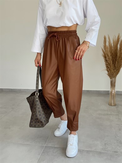 Paça Pileli Taba Deri Pantolon