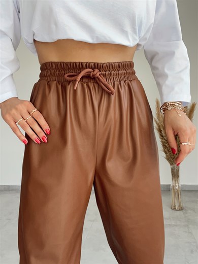 Paça Pileli Taba Deri Pantolon