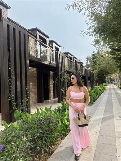 Pembe Askılı Crop