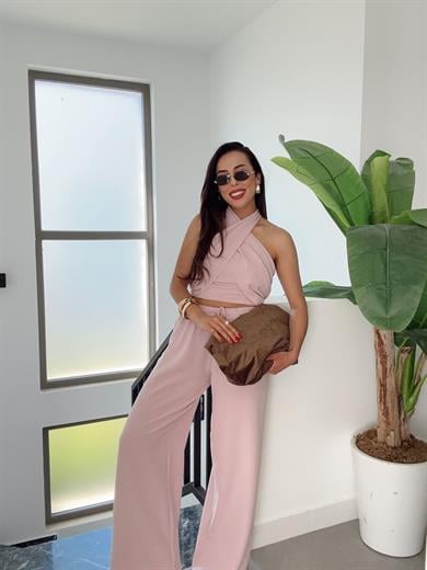 Pembe Halter Yaka Bluz Takım