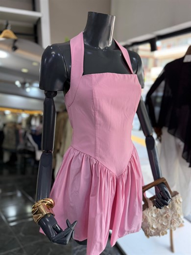 Pembe Poplin Kumaş Halter Yaka Elbise