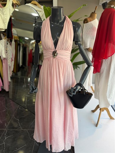 Pembe Tokalı Elbise