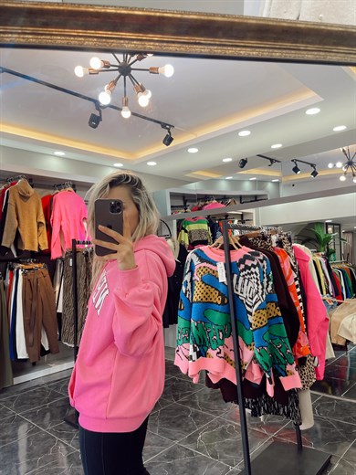 Pembe Yazılı Sweatshirt