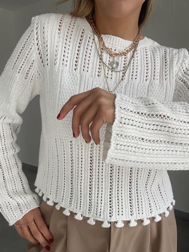 Ponpon Detaylı Delikli Triko Kazak