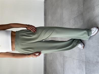 Rivero Yeşil Pileli Palazzo