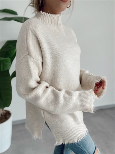 Saçaklı Taş Triko Kazak