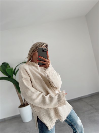 Saçaklı Taş Triko Kazak