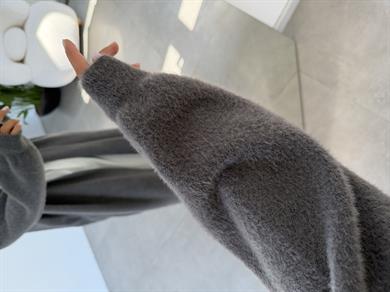 Sakallı Antrasit Uzun Triko Hırka