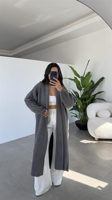 Sakallı Antrasit Uzun Triko Hırka