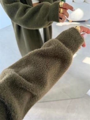 Sakallı Haki Uzun Triko Hırka